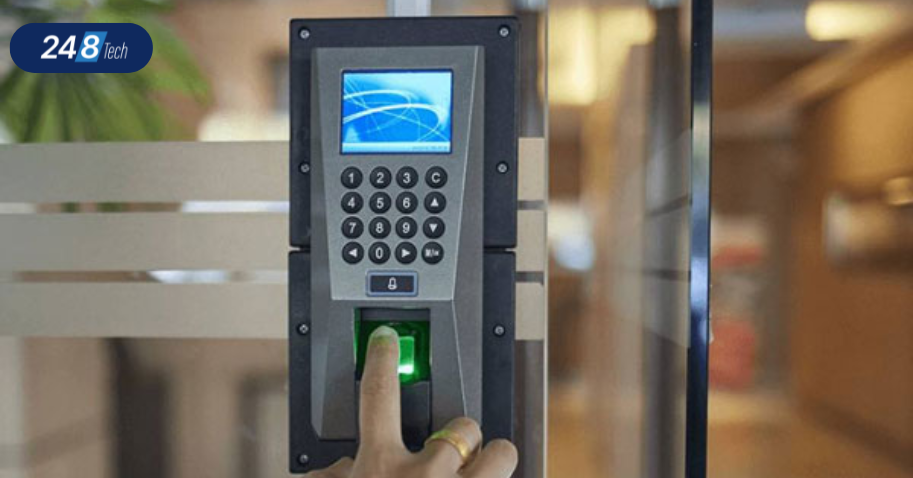 Giao diện máy chấm công F18