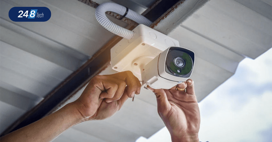 Camera không nhận thẻ nhớ: Khe cắm thẻ hoặc phần cứng camera bị hỏng